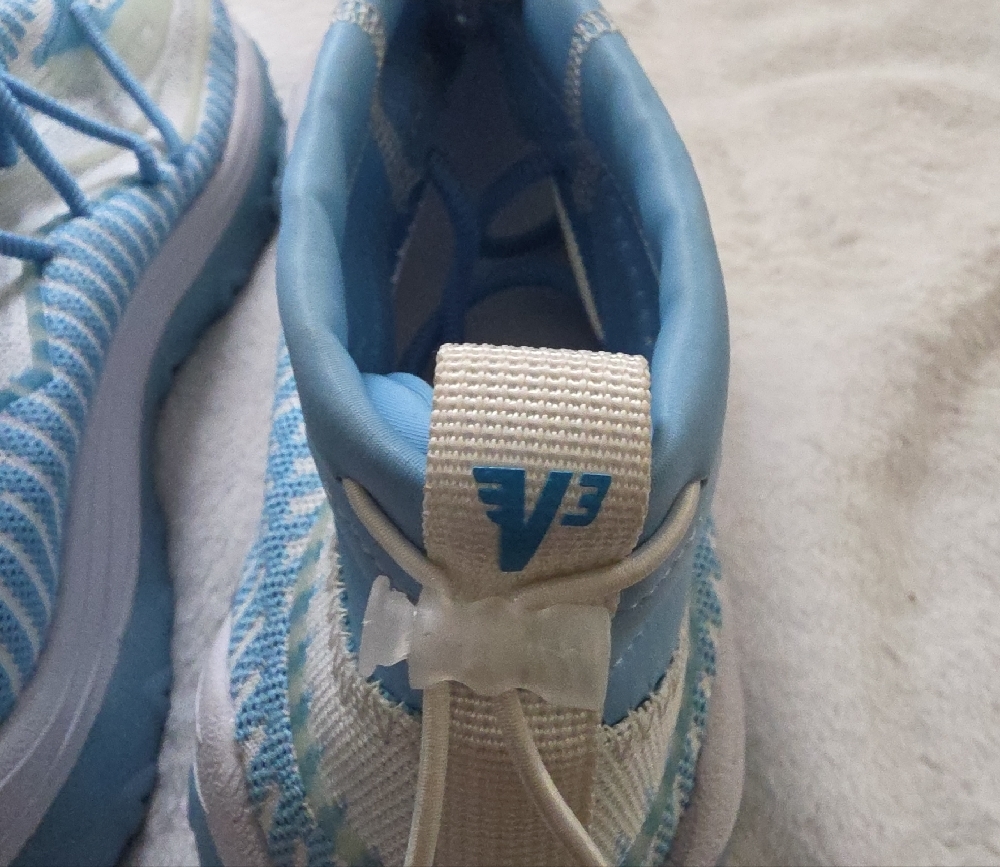 Stylish Blue and White Men's Sneakers - Picture 5 of 12